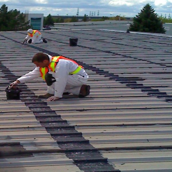 Liquid Rubber Colored Waterproof Sealant Metal Roof Leak Repair