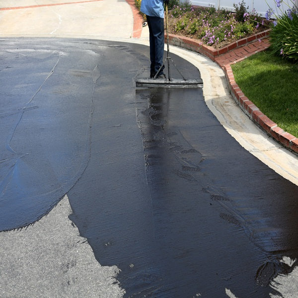 Liquid Rubber Driveway Restore Sealer